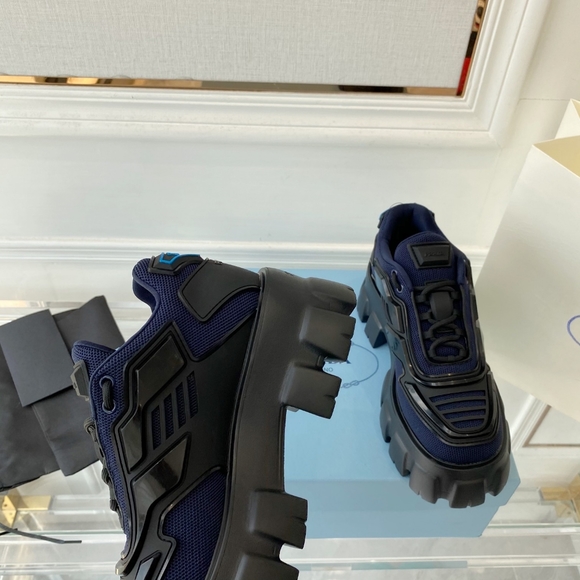Prada men's black and blue sneakers - Picture 10 of 10